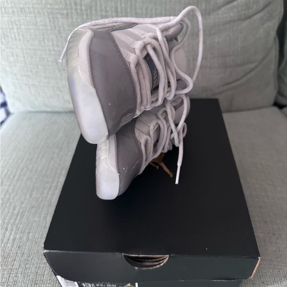 Jordan 11 Retro Low - Picture 6 of 7